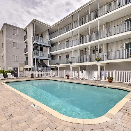 North Myrtle Beach Condo With Private Balcony!